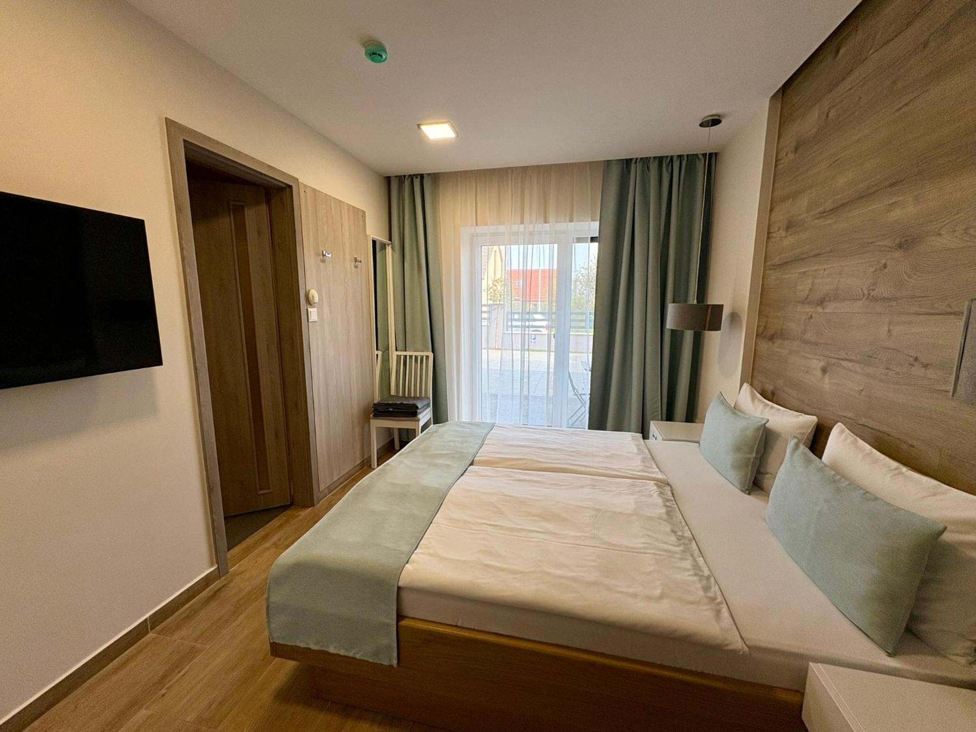 Magnolia Room & Spa - Adults Only Csopak Cameră foto